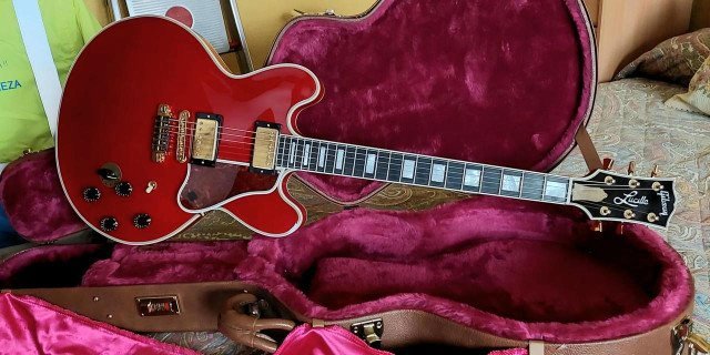 CAMBIO Gibson ES-355 B.B. King "Lucille" 97.