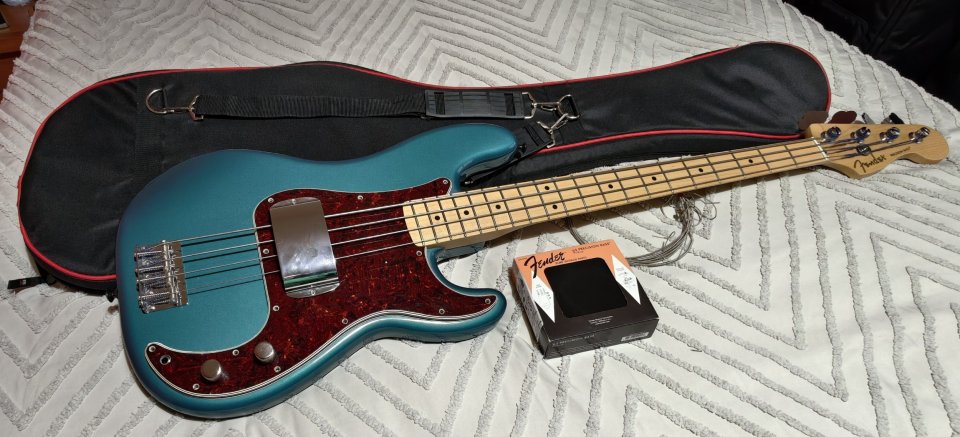 Fender Precision FSR Sherwood Green muy mejorado