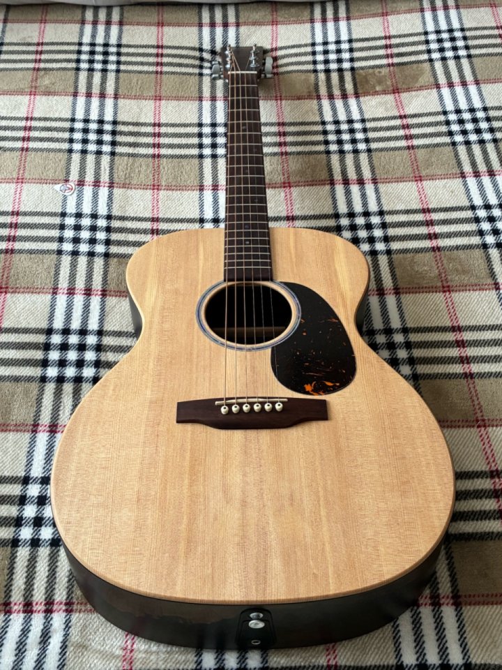 Guitarra acústica Martín x series de segunda mano · Foto 3 de 6 · La Rioja · 750 €