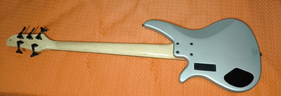 Yamaha fretless bass 5 string de segunda mano · Foto 2 de 4 · Almería · 200 €