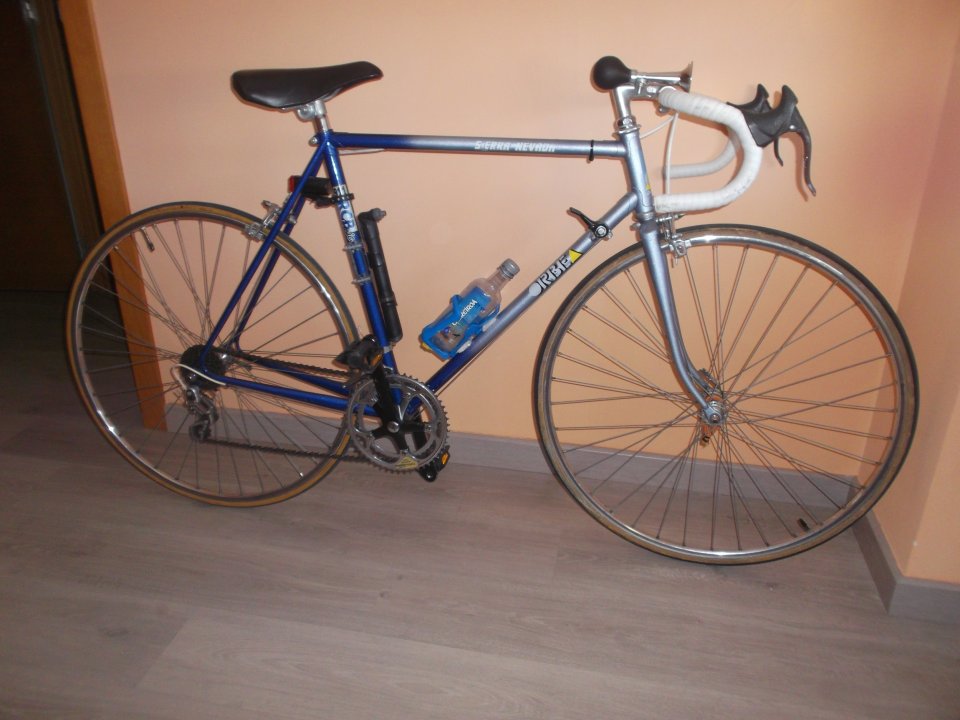 cambio bicicleta-carretera por guitarra electrica. de segunda mano · Foto 6 de 7 · Madrid