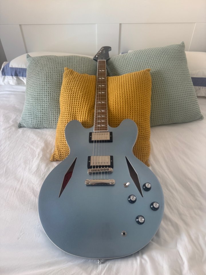 Epiphone DG335 Dave Grohl de segunda mano · Foto 4 de 5 · Madrid · 799 €