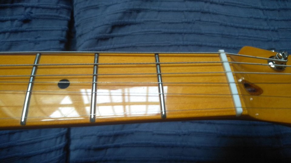 Telecaster Classic Vibe Thinline con pastillas FENDER CUSTOM SHOP de segunda mano · Foto 3 de 8 · Valencia · 390 €