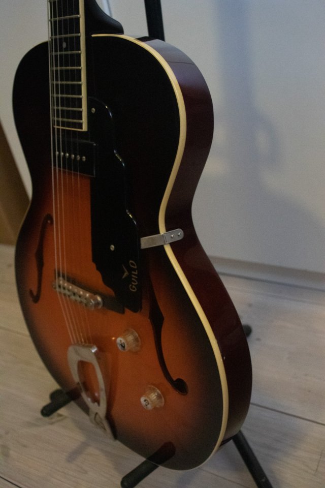 Guild T-50 Slim (Coreana) - como nueva