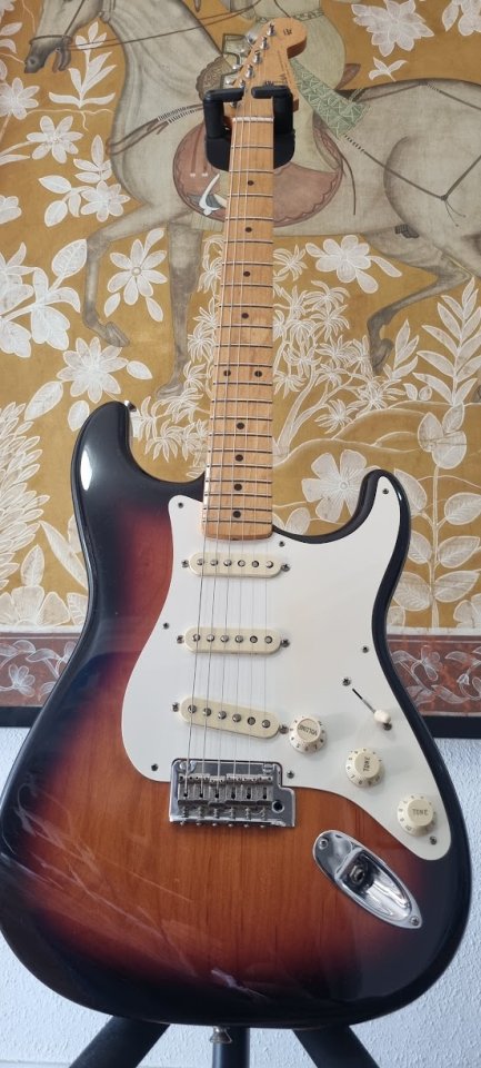 Fender Stratocaster Vintera 50s Strat Modified MN 2-SBr de segunda mano · Foto 6 de 6 · Valencia · 650 €