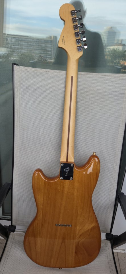 Fender Mustang 90 de segunda mano · Foto 3 de 10 · Barcelona · 750 €