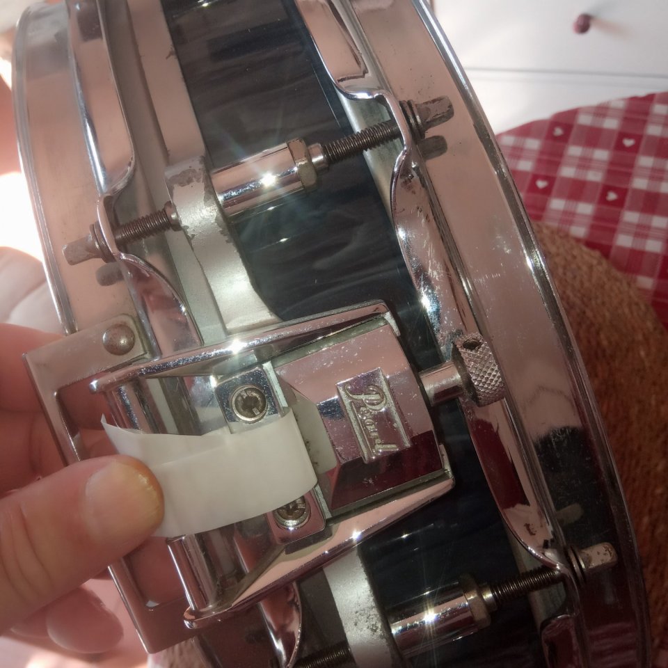 Dos cascs de caixes/tabals Pearl Freefloating i un sistema freefloating de Pearl de segunda mano · Foto 8 de 10 · Barcelona · 370 €