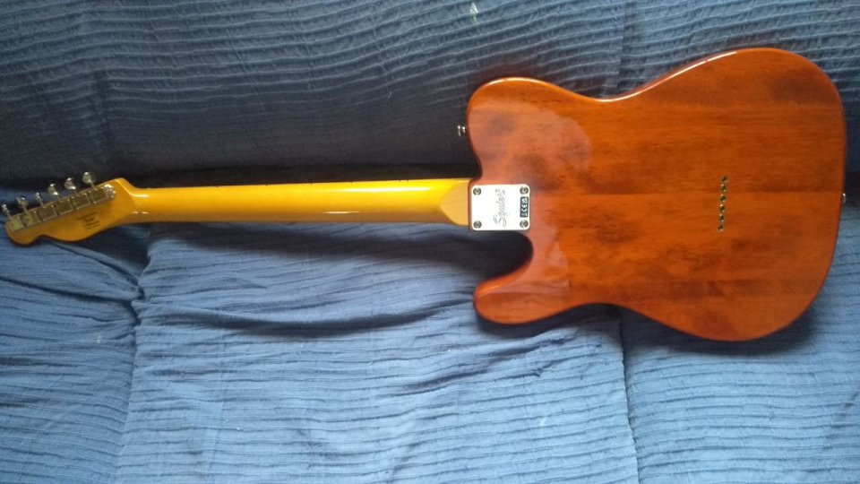 Telecaster Classic Vibe Thinline con pastillas FENDER CUSTOM SHOP de segunda mano · Foto 7 de 8 · Valencia · 390 €