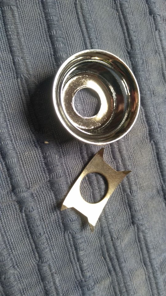 CAZOLETA para Telecaster Jack tipo 50s con garra NUEVA de segunda mano · Foto 1 de 2 · Valencia · 8 €