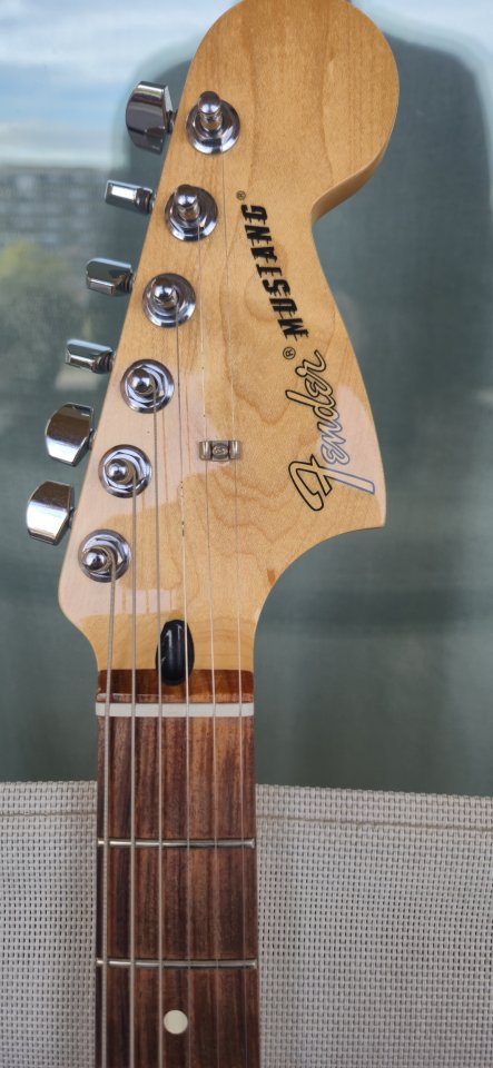 Fender Mustang 90 de segunda mano · Foto 6 de 10 · Barcelona · 750 €