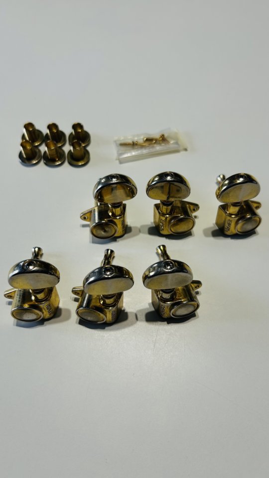 Clavijas Grover Doradas 3+3 – Tipo Rotomatic/Deluxe