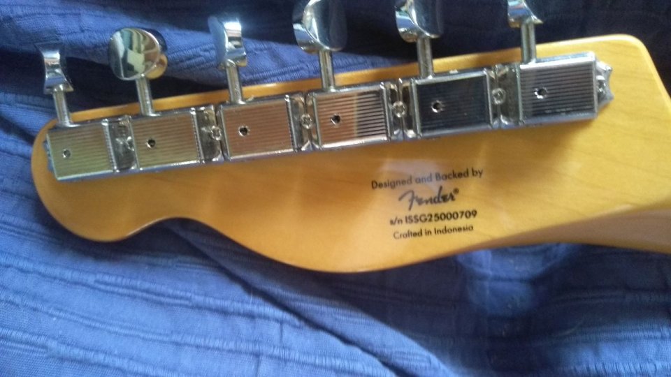 Telecaster Classic Vibe Thinline con pastillas FENDER CUSTOM SHOP de segunda mano · Foto 8 de 8 · Valencia · 390 €