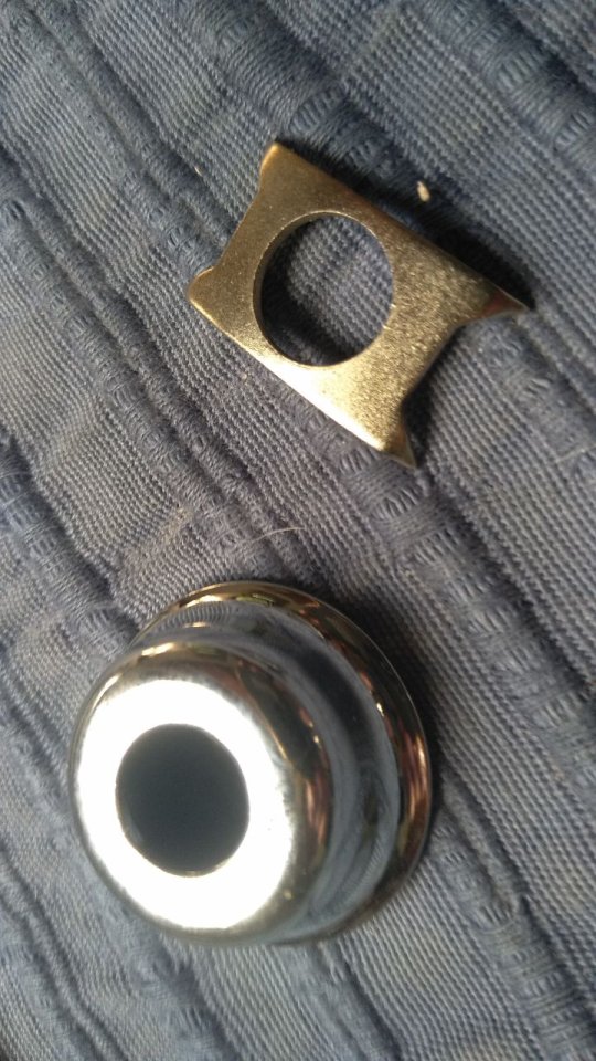 CAZOLETA para Telecaster Jack tipo 50s con garra NUEVA de segunda mano · Foto 2 de 2 · Valencia · 8 €