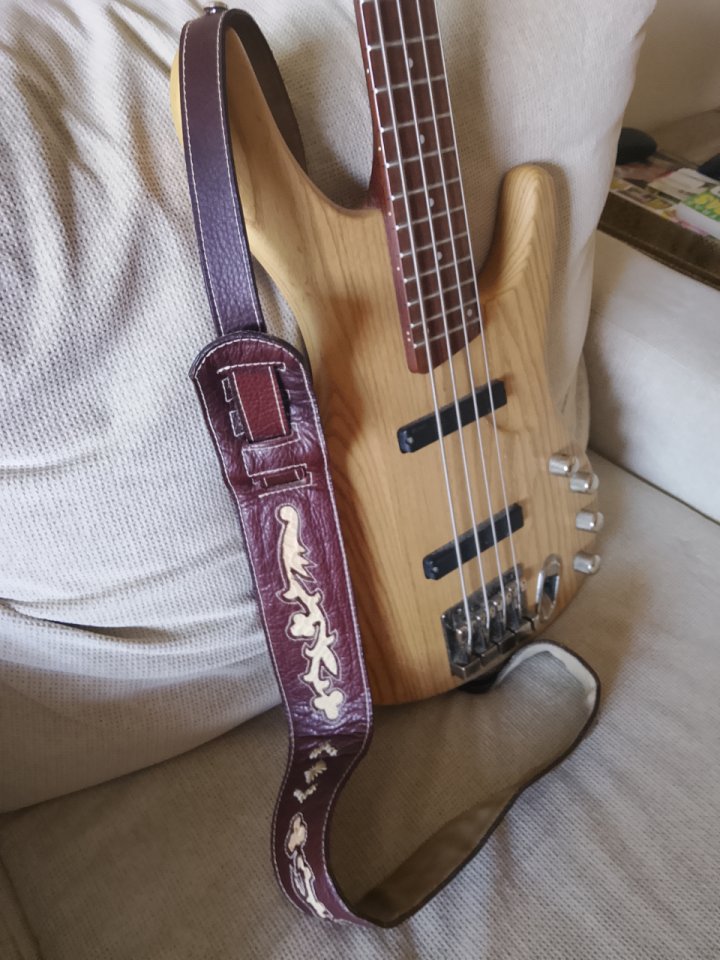 Ibanez ergodyne de segunda mano · Foto 4 de 4 · Ourense · 300 €