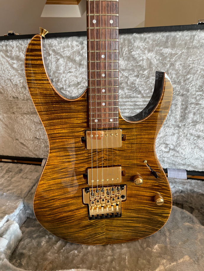 Ibanez JCRG11R-GTE J-Custom, Golden Tiger Eye, Limited Ed. de segunda mano · Foto 1 de 10 · A Coruña · 5000 €