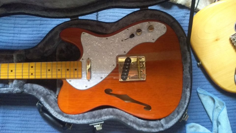 Estuche Epiphone de segunda mano · Foto 3 de 8 · Valencia · 95 €