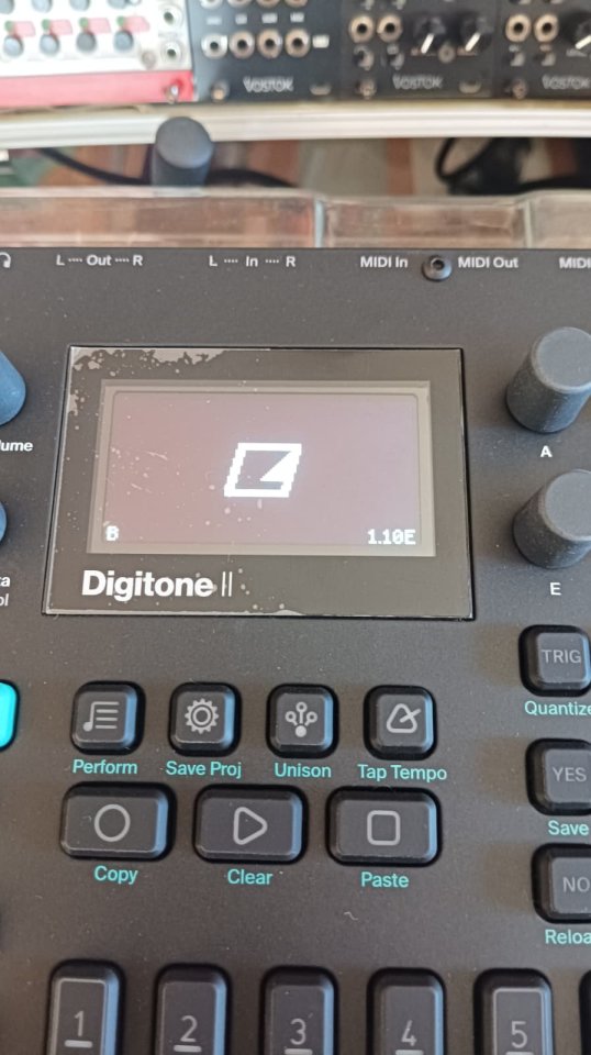 Elektron Digitone II 16 Voice Polyphonic Synth de segunda mano · Foto 6 de 7 · Barcelona · 790 €