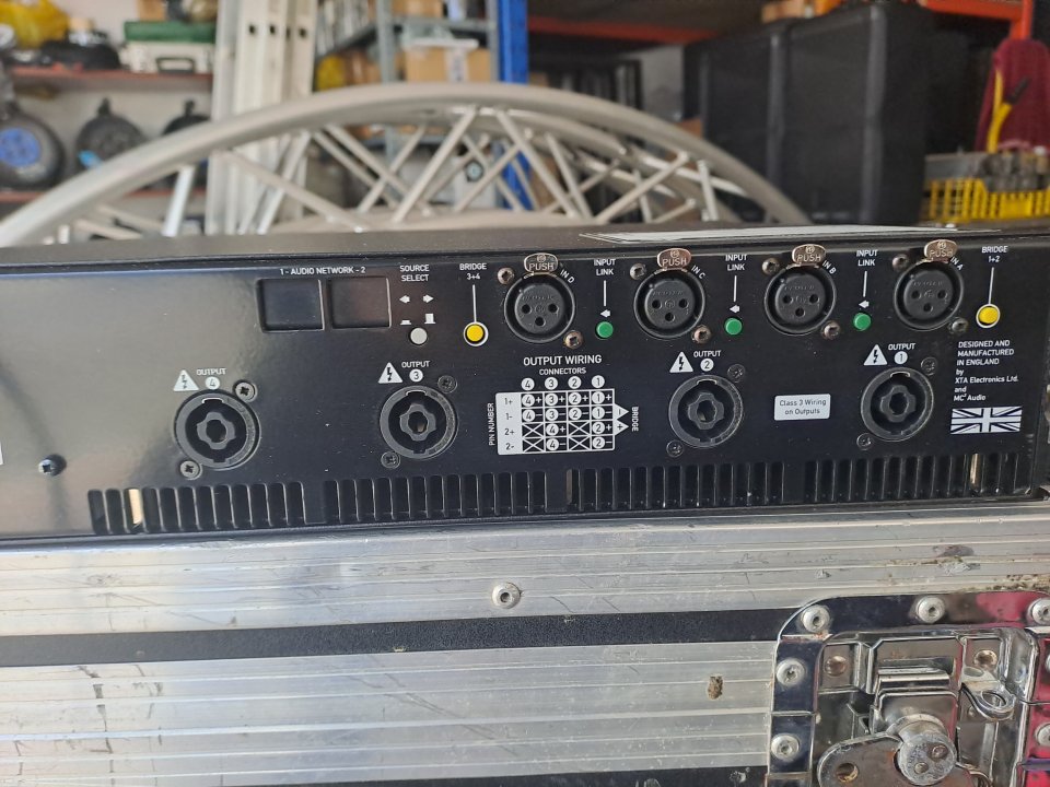 Amplificador Digital Das DX 80 4 Canales De 2000 Watios Rms Cada Uno