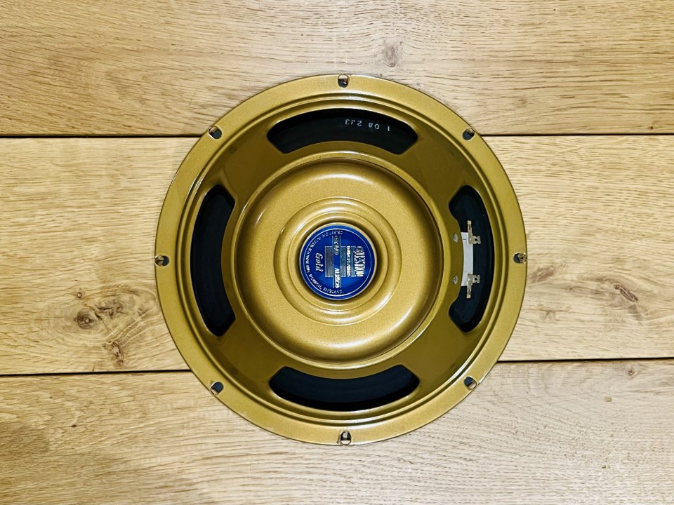 Celestion G10 Gold 8 Ohm de segunda mano · Foto 1 de 4 · Asturias · 130 €