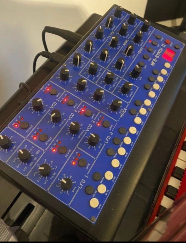 MFB SYNTH 2