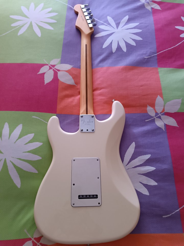 Fender Stratocaster American Standard (Envío Incluido) de segunda mano · Foto 5 de 7 · Córdoba · 1150 €
