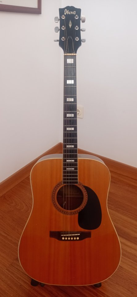 Guitarra acústica Ibanez Concord Japón años 70 de segunda mano · Cuenca · 375 €