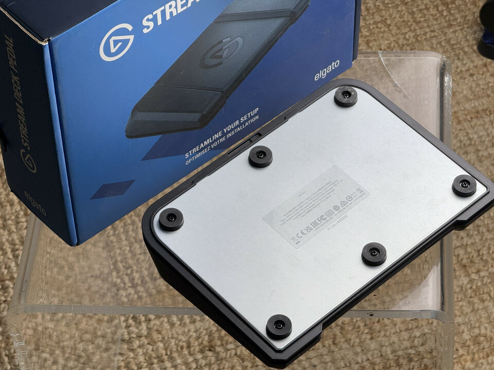 Pedal STREAM DECK  ELGATO, pasa paginas, play stop, etc