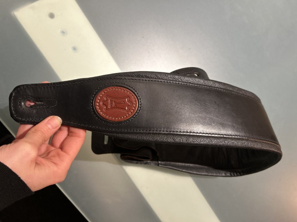 Correa de cuero para guitarra de la marca Levy's