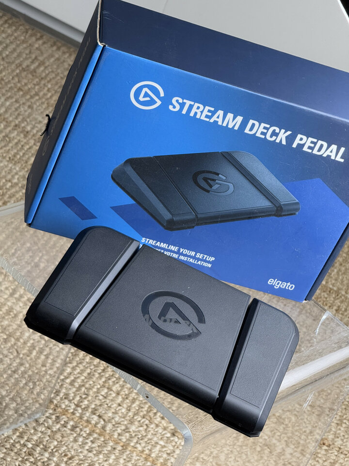 Pedal STREAM DECK  ELGATO, pasa paginas, play stop, etc