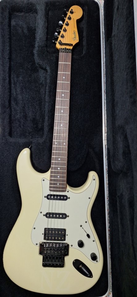 Ofertón...Fender John Norum signature de 1990