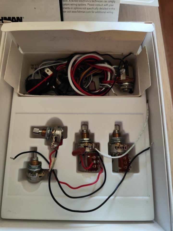 Fishman Fluence Modern set de segunda mano · Foto 2 de 2 · Toledo · 180 €
