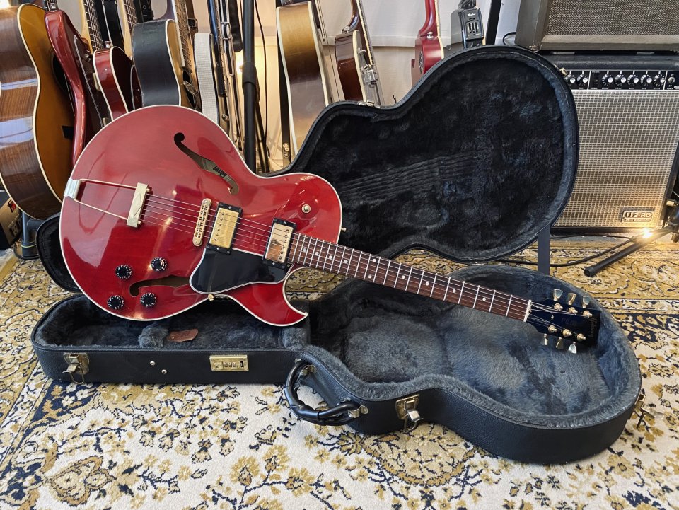 Gibson ES-135 2002 (VIDEO) de segunda mano · Foto 7 de 7 · Madrid · 2200 €