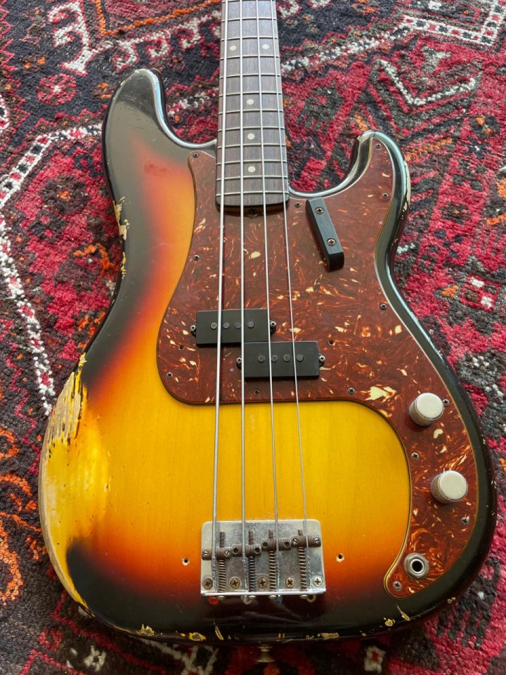 Fender 1959 Precision Bass Relic 2013 - sunburst de segunda mano · Foto 2 de 10 · A Coruña · 3360 €