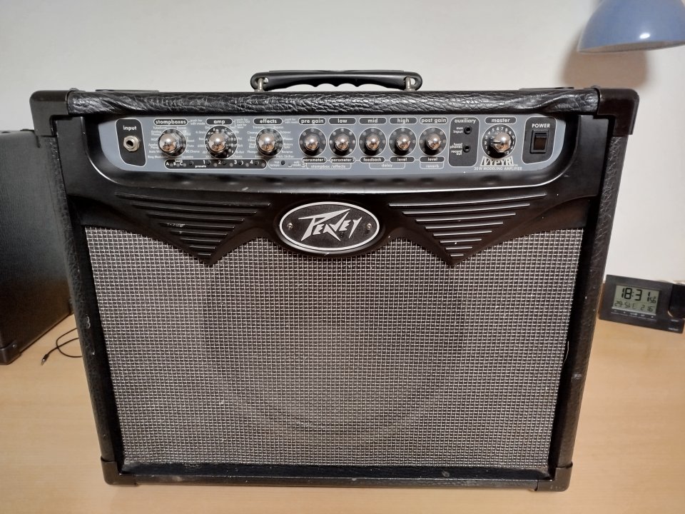 Peavey Vypyr 30 de segunda mano · Foto 1 de 4 · Barcelona · 65 €