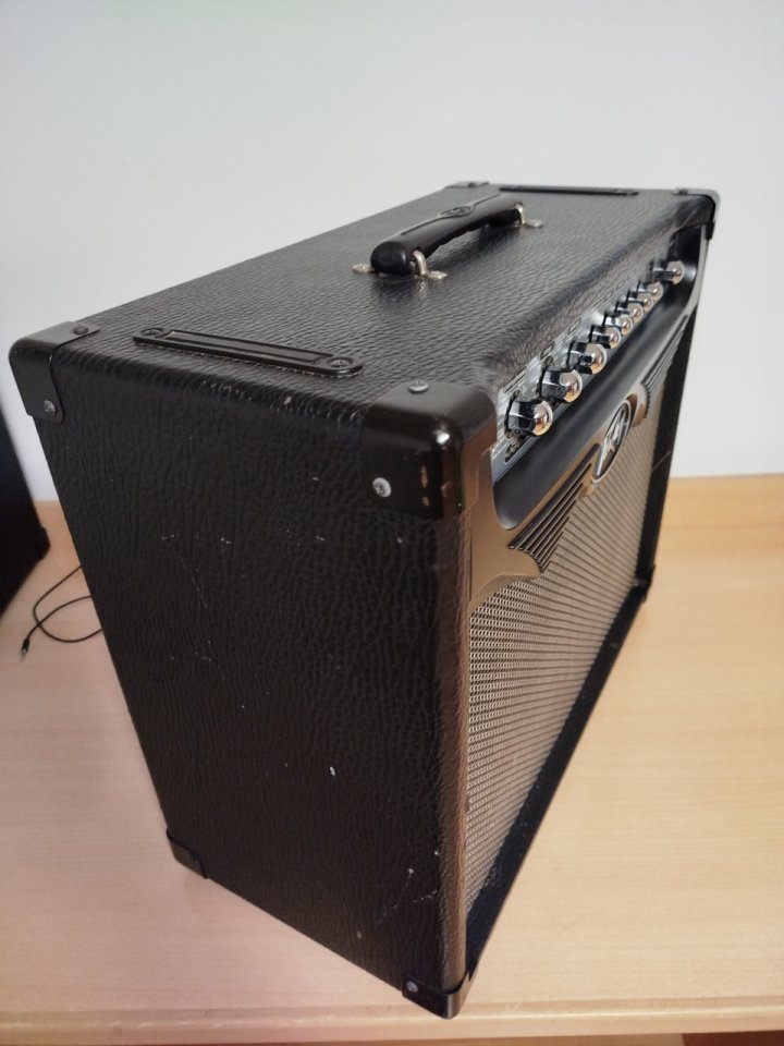 Peavey Vypyr 30 de segunda mano · Foto 2 de 4 · Barcelona · 65 €