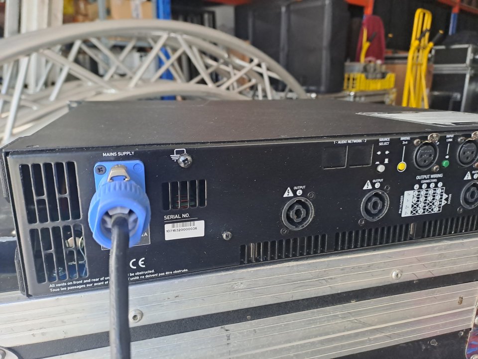 Amplificador Digital Das DX 80 4 Canales De 2000 Watios Rms Cada Uno