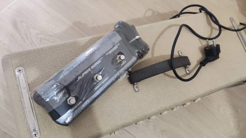 Fender supersonic 60w de segunda mano · Foto 2 de 3 · Valencia · 850 €
