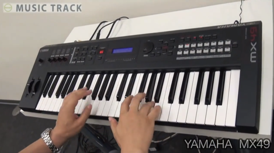 Yamaha MX49 V2 Black de segunda mano · Foto 1 de 3 · Madrid · 390 €
