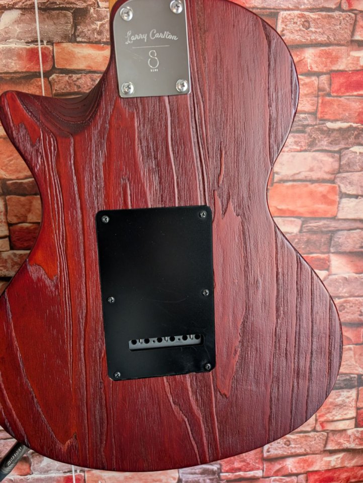 Larry Carlton I5S Sire Guitarra de segunda mano · Foto 3 de 5 · Palencia · 500 €