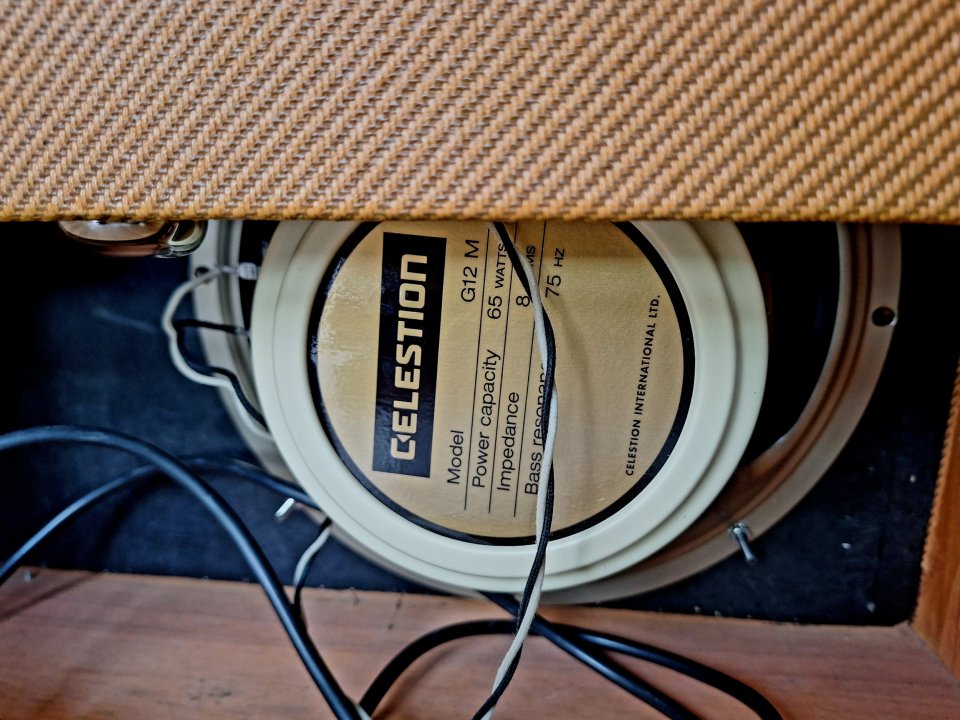 Amplificador combo TMain Harvest 46 boutique (40W, 13,6 kg)