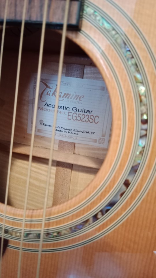 Guitarra Electroacústica Takamine EG523SC Zurda de segunda mano · Foto 3 de 10 · Huelva · 250 €