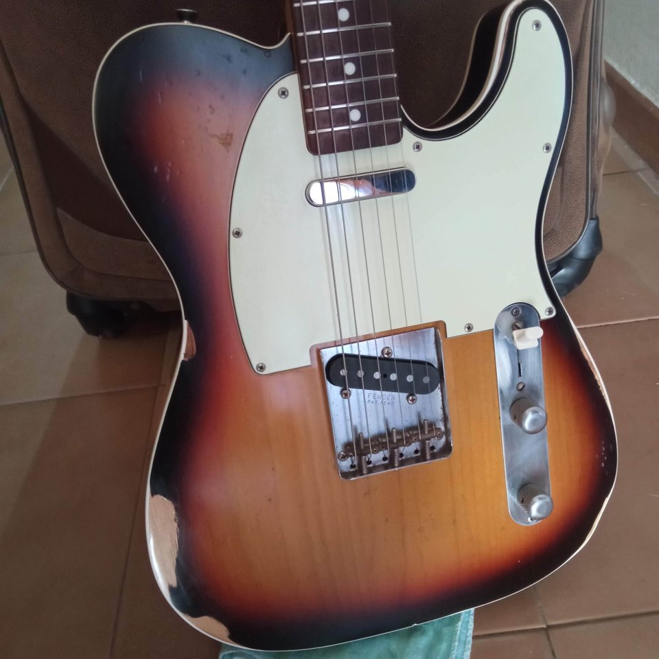 Fender Telecaster MIJ 62 Custom Reedición de segunda mano · Foto 1 de 10 · Albacete · 1200 €