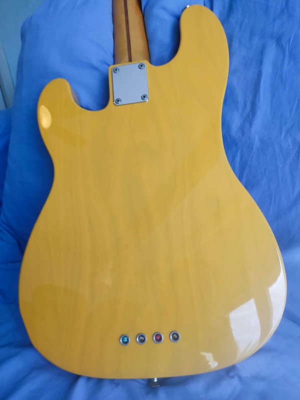 Fender Precision 51 CIJ de segunda mano · Foto 4 de 9 · Alicante · 1300 €