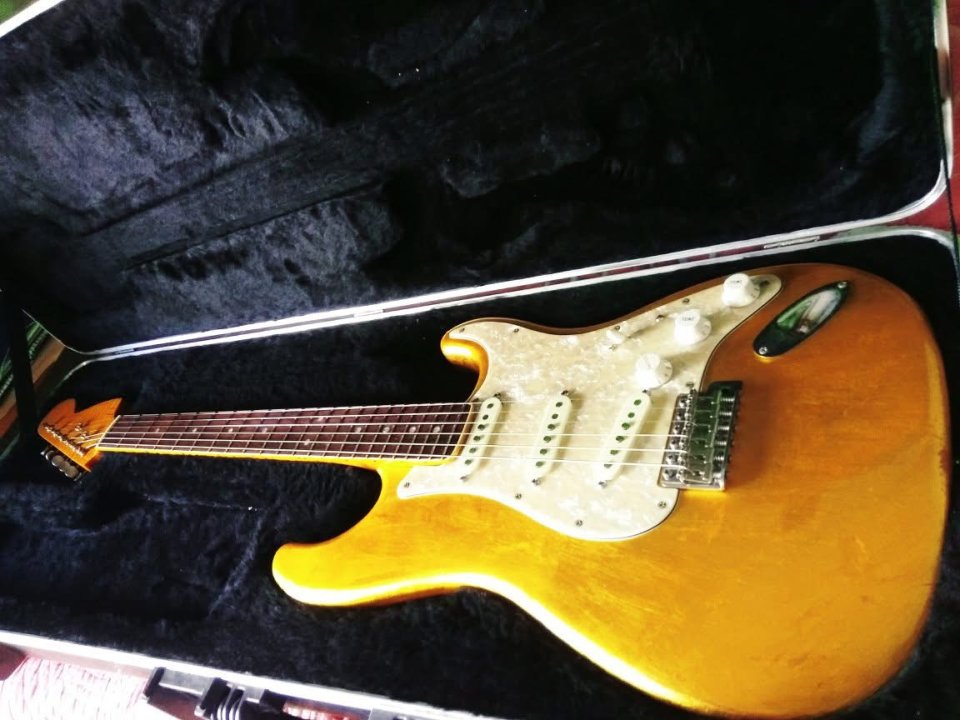 Stratocaster Gold Leaf