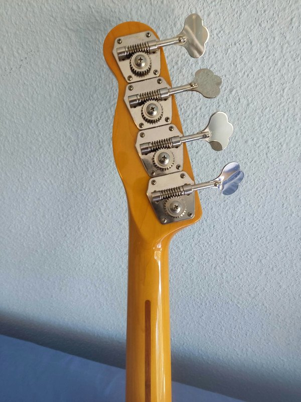 Fender Precision 51 CIJ de segunda mano · Foto 6 de 9 · Alicante · 1300 €