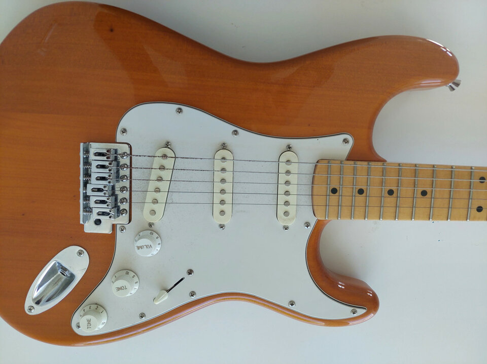 Liquidación escuela de musica. Material variado