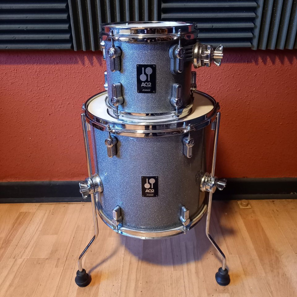 Tom 8" y Floor Tom 13" SONOR AQ2 Titanium Quartz