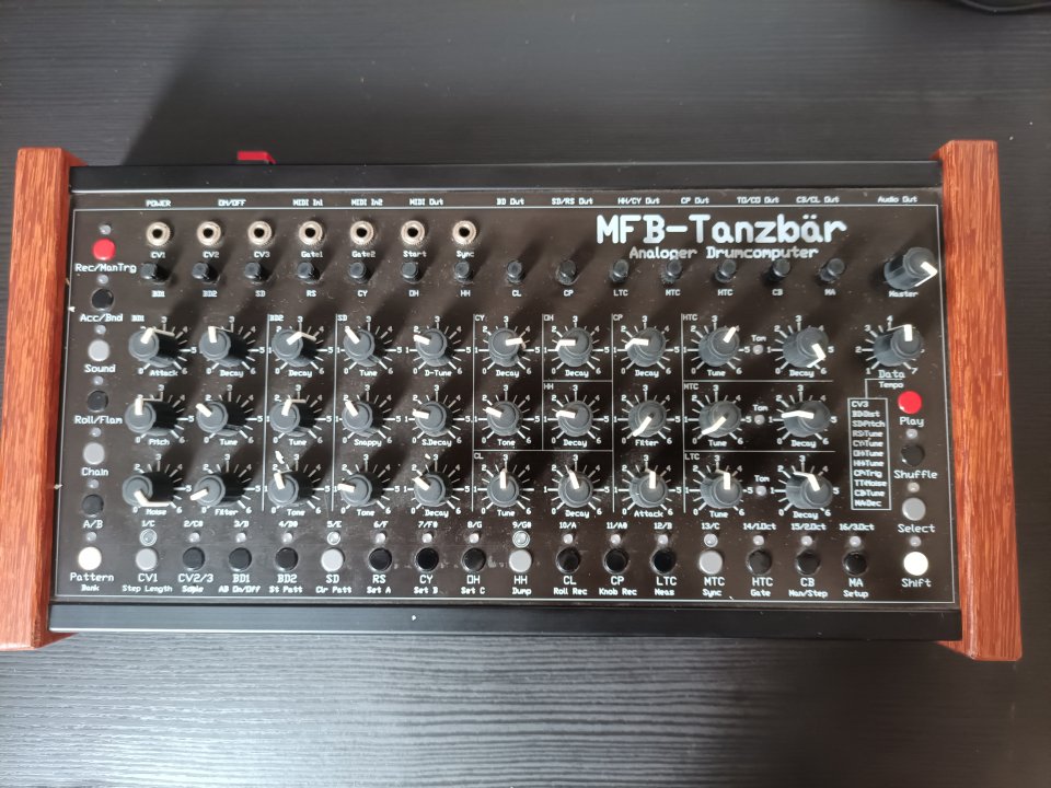 MFB Tanzbar de segunda mano · Foto 1 de 2 · Barcelona · 750 €