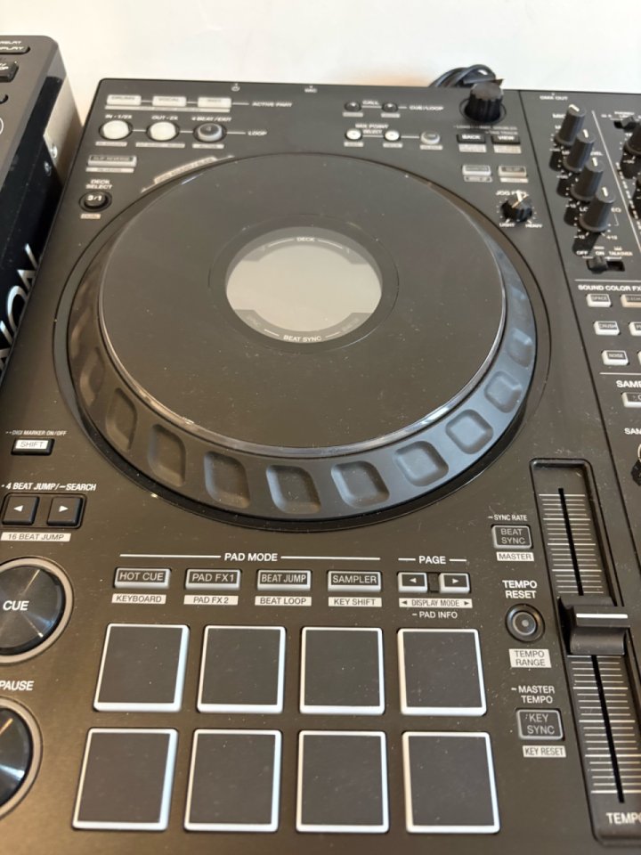 DDJ FLX10 NUEVA de segunda mano · Foto 4 de 5 · Barcelona · 1250 €