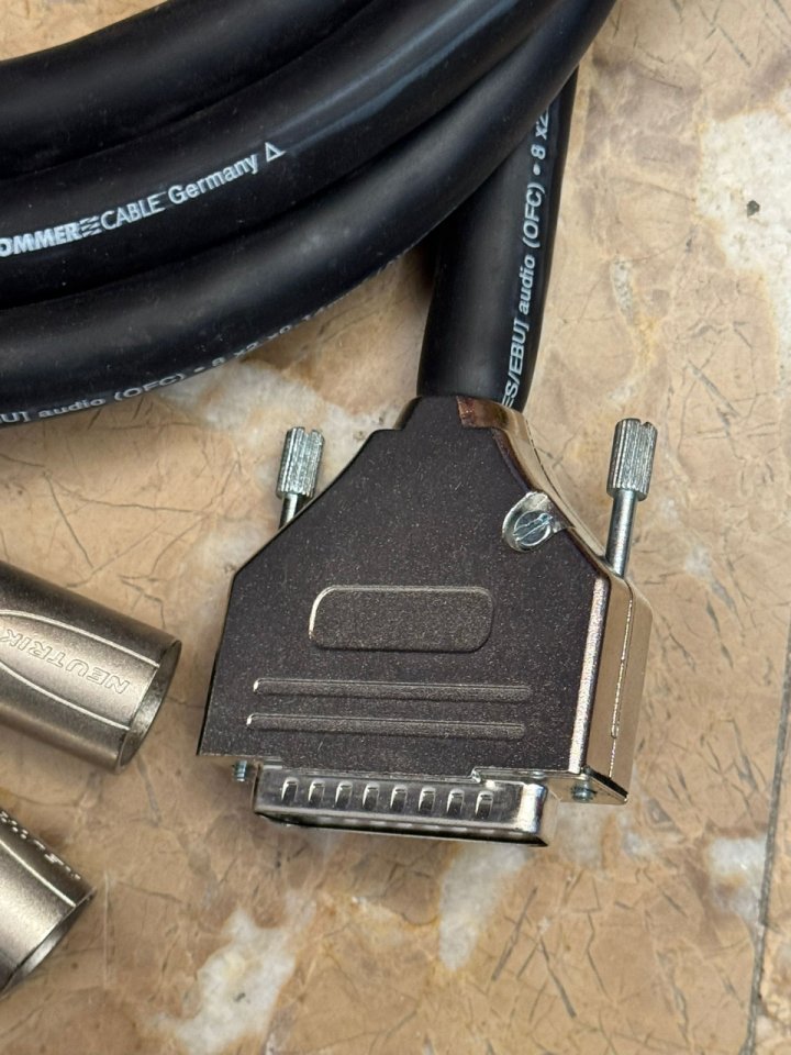 Cable Sommer SC-Quantum 8x XLRm a DB25 3m